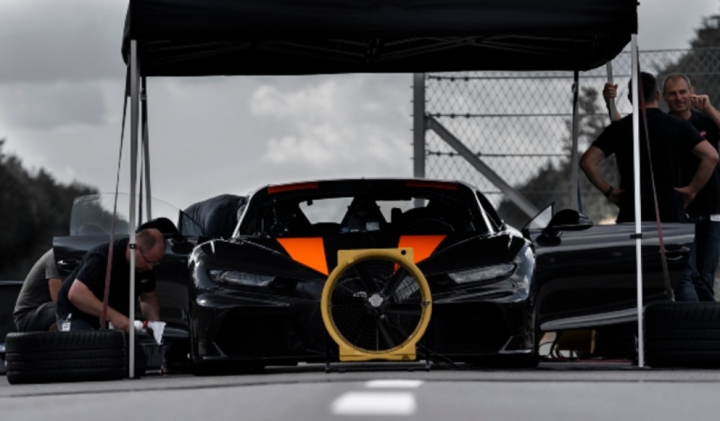 Bugatti Chiron Pulveriza las 300 mph