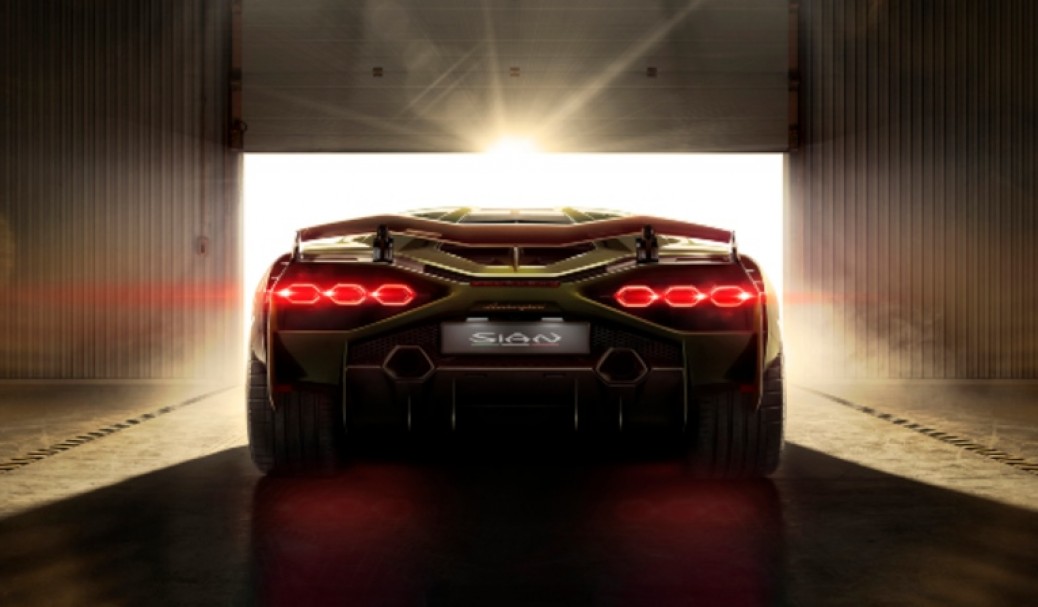 Lamborghini Sian, Híbrido con Supercondesadores y un V12